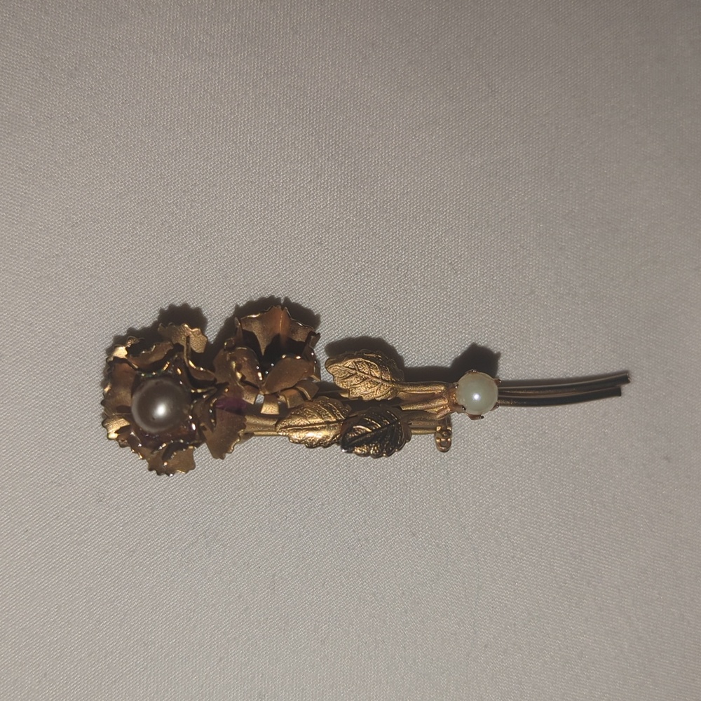 Vintage pin